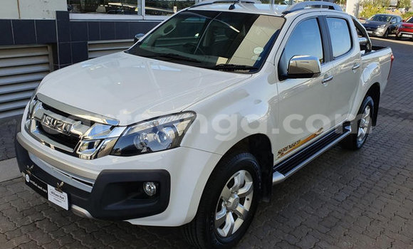 Nunua Ilio tumika Isuzu KB White Gari ndani ya Ezulwini nchini Hhohho Nunua Ilio tumika Isuzu KB White Gari ndani ya Ezulwini nchini Hhohho