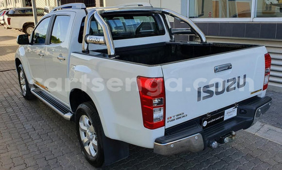 Nunua Ilio tumika Isuzu KB White Gari ndani ya Ezulwini nchini Hhohho Nunua Ilio tumika Isuzu KB White Gari ndani ya Ezulwini nchini Hhohho