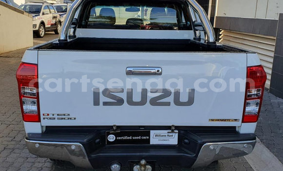 Nunua Ilio tumika Isuzu KB White Gari ndani ya Ezulwini nchini Hhohho Nunua Ilio tumika Isuzu KB White Gari ndani ya Ezulwini nchini Hhohho