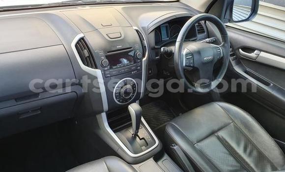 Nunua Ilio tumika Isuzu KB White Gari ndani ya Ezulwini nchini Hhohho Nunua Ilio tumika Isuzu KB White Gari ndani ya Ezulwini nchini Hhohho