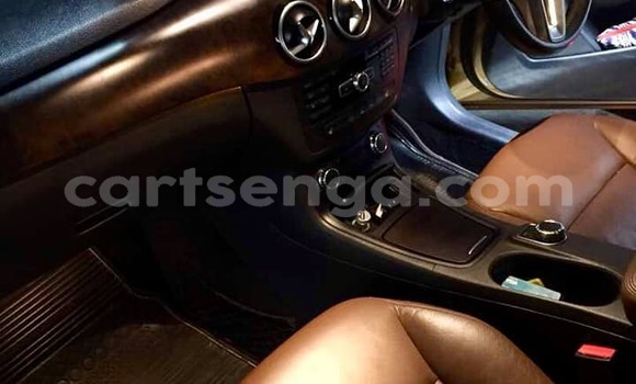 Acheter Occasion Voiture Mercedes‒Benz 190 Marron à Mbabane, Manzini Acheter Occasion Voiture Mercedes‒Benz 190 Marron à Mbabane, Manzini