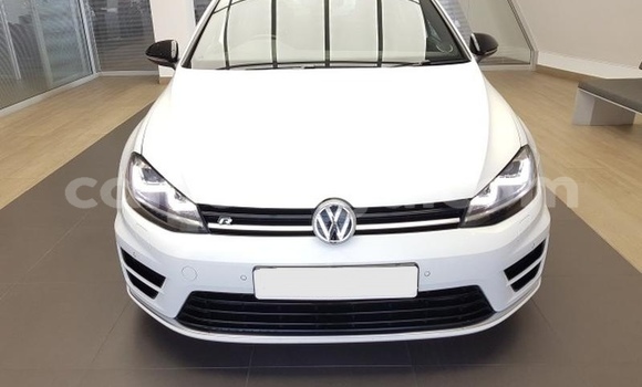 Acheter Occasion Voiture Volkswagen Golf R Blanc à Big Bend, Lubombo District Acheter Occasion Voiture Volkswagen Golf R Blanc à Big Bend, Lubombo District