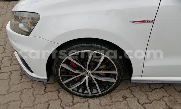 Nunua Ilio tumika Volkswagen Polo GTI White Gari ndani ya Manzini nchini Manzini Nunua Ilio tumika Volkswagen Polo GTI White Gari ndani ya Manzini nchini Manzini