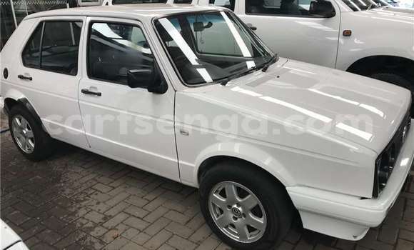 Buy Used Volkswagen Golf White Car in Ezulwini in Hhohho Buy Used Volkswagen Golf White Car in Ezulwini in Hhohho