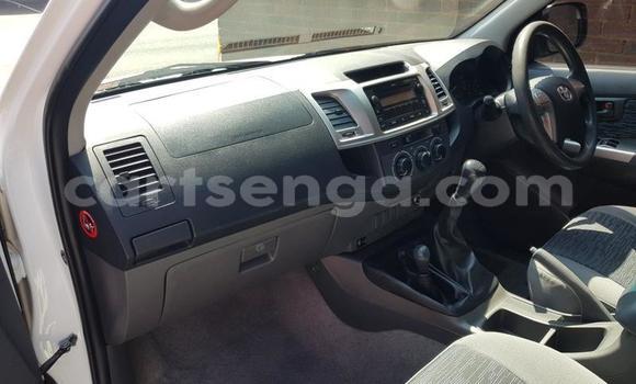 Acheter Occasion Voiture Toyota Hilux Blanc à Mbabane, Manzini Acheter Occasion Voiture Toyota Hilux Blanc à Mbabane, Manzini