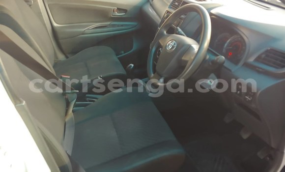 Nunua Ilio tumika Toyota Avanza White Gari ndani ya Manzini nchini Manzini Nunua Ilio tumika Toyota Avanza White Gari ndani ya Manzini nchini Manzini