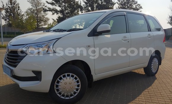 Nunua Ilio tumika Toyota Avanza White Gari ndani ya Manzini nchini Manzini Nunua Ilio tumika Toyota Avanza White Gari ndani ya Manzini nchini Manzini