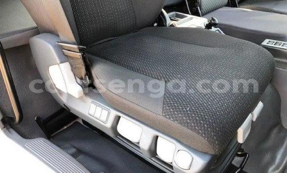 Nunua Ilio tumika Isuzu FTR 850 White Lori ndani ya Mbabane nchini Manzini Nunua Ilio tumika Isuzu FTR 850 White Lori ndani ya Mbabane nchini Manzini