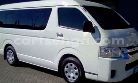 Acheter Occasion Voiture Toyota Hiace Blanc à Ezulwini, Hhohho Acheter Occasion Voiture Toyota Hiace Blanc à Ezulwini, Hhohho