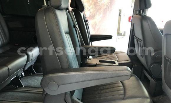 Acheter Occasion Voiture Mercedes‒Benz Viano Blanc à Mbabane, Manzini Acheter Occasion Voiture Mercedes‒Benz Viano Blanc à Mbabane, Manzini
