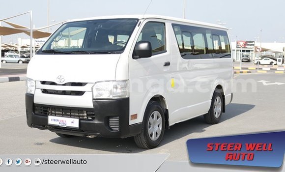 Nunua Imported Toyota Hiace White Gari ndani ya Import - Dubai nchini Hhohho Nunua Imported Toyota Hiace White Gari ndani ya Import - Dubai nchini Hhohho