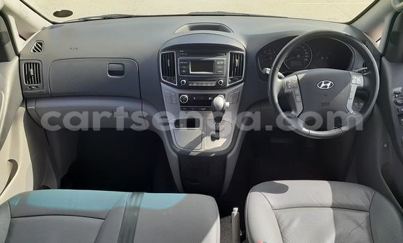 Nunua Ilio tumika Hyundai H1 White Gari ndani ya Kubuta nchini Wilaya ya Shiselweni Nunua Ilio tumika Hyundai H1 White Gari ndani ya Kubuta nchini Wilaya ya Shiselweni