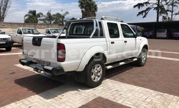 Acheter Occasion Voiture Nissan Hardbody Blanc à Ezulwini, Hhohho Acheter Occasion Voiture Nissan Hardbody Blanc à Ezulwini, Hhohho