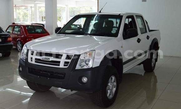 Nunua Ilio tumika Isuzu KB White Gari ndani ya Ezulwini nchini Hhohho Nunua Ilio tumika Isuzu KB White Gari ndani ya Ezulwini nchini Hhohho