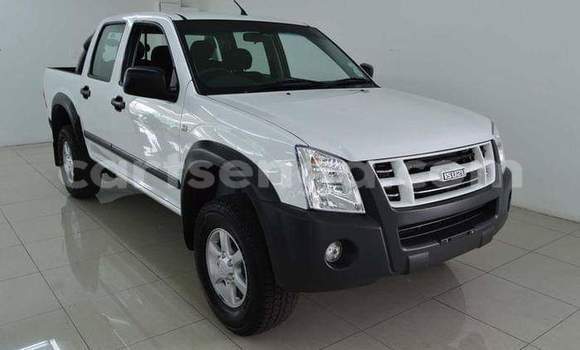 Nunua Ilio tumika Isuzu KB White Gari ndani ya Ezulwini nchini Hhohho Nunua Ilio tumika Isuzu KB White Gari ndani ya Ezulwini nchini Hhohho