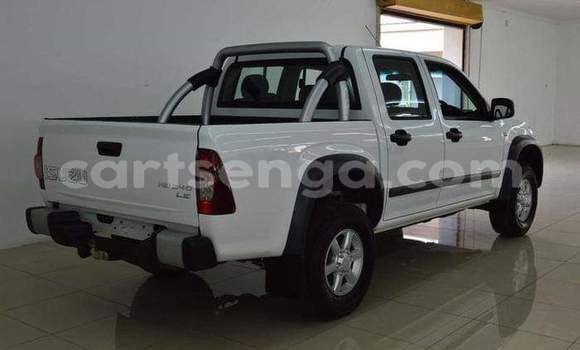 Nunua Ilio tumika Isuzu KB White Gari ndani ya Ezulwini nchini Hhohho Nunua Ilio tumika Isuzu KB White Gari ndani ya Ezulwini nchini Hhohho