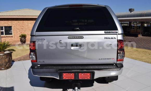 Nunua Ilio tumika Toyota Hilux Silver Gari ndani ya Ezulwini nchini Hhohho Nunua Ilio tumika Toyota Hilux Silver Gari ndani ya Ezulwini nchini Hhohho