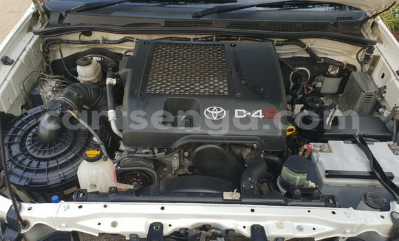 Acheter Occasion Voiture Toyota Hilux Blanc à Ezulwini, Hhohho Acheter Occasion Voiture Toyota Hilux Blanc à Ezulwini, Hhohho