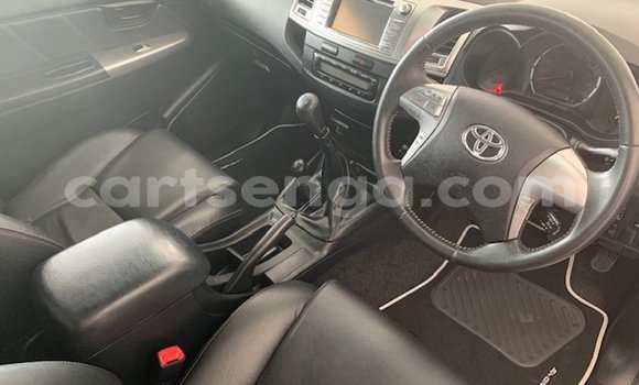 Buy Used Toyota Hilux White Car in Bulembu in Hhohho Buy Used Toyota Hilux White Car in Bulembu in Hhohho