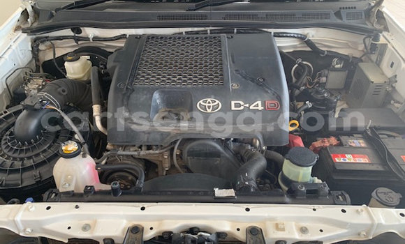 Buy Used Toyota Hilux White Car in Bulembu in Hhohho Buy Used Toyota Hilux White Car in Bulembu in Hhohho