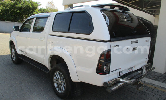 Buy Used Toyota Hilux White Car in Bulembu in Hhohho Buy Used Toyota Hilux White Car in Bulembu in Hhohho