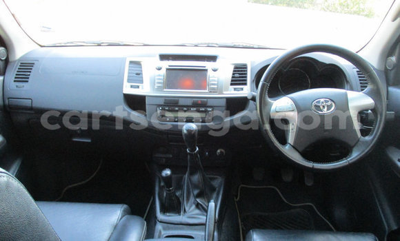 Buy Used Toyota Hilux White Car in Bulembu in Hhohho Buy Used Toyota Hilux White Car in Bulembu in Hhohho