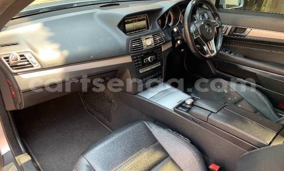 Nunua Ilio tumika Mercedes‒Benz E-klasse AMG Silver Gari ndani ya Ezulwini nchini Hhohho Nunua Ilio tumika Mercedes‒Benz E-klasse AMG Silver Gari ndani ya Ezulwini nchini Hhohho