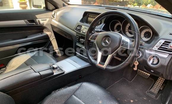 Nunua Ilio tumika Mercedes‒Benz E-klasse AMG Silver Gari ndani ya Ezulwini nchini Hhohho Nunua Ilio tumika Mercedes‒Benz E-klasse AMG Silver Gari ndani ya Ezulwini nchini Hhohho