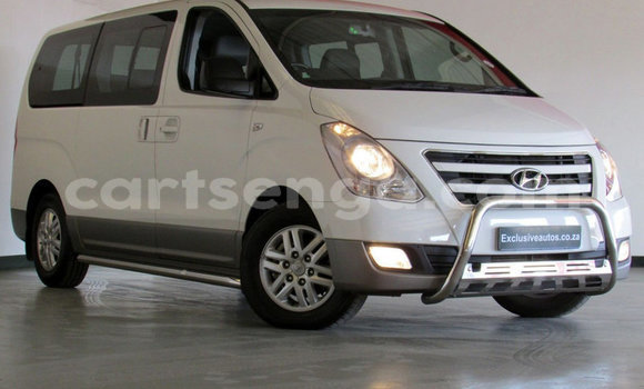 Buy Used Hyundai H1 White Car in Mbabane in Manzini Buy Used Hyundai H1 White Car in Mbabane in Manzini