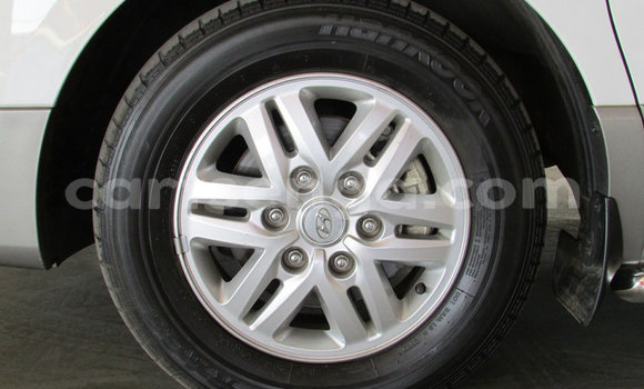 Buy Used Hyundai H1 White Car in Mbabane in Manzini Buy Used Hyundai H1 White Car in Mbabane in Manzini