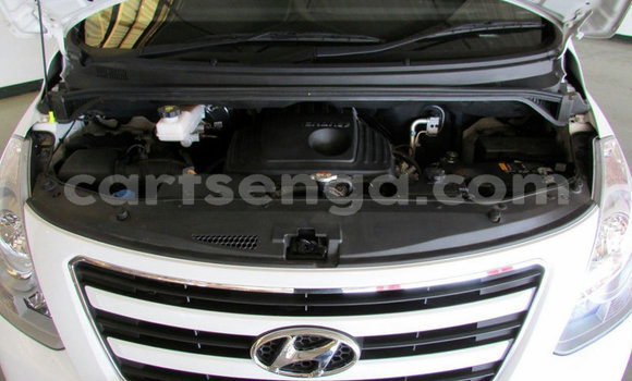 Buy Used Hyundai H1 White Car in Mbabane in Manzini Buy Used Hyundai H1 White Car in Mbabane in Manzini