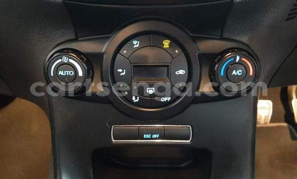 Acheter Occasion Voiture Ford Fiesta ST Rouge à Hlatikulu, Shiselweni District Acheter Occasion Voiture Ford Fiesta ST Rouge à Hlatikulu, Shiselweni District