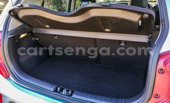 Nunua Ilio tumika Kia Picanto Silver Gari ndani ya Bulembu nchini Hhohho Nunua Ilio tumika Kia Picanto Silver Gari ndani ya Bulembu nchini Hhohho