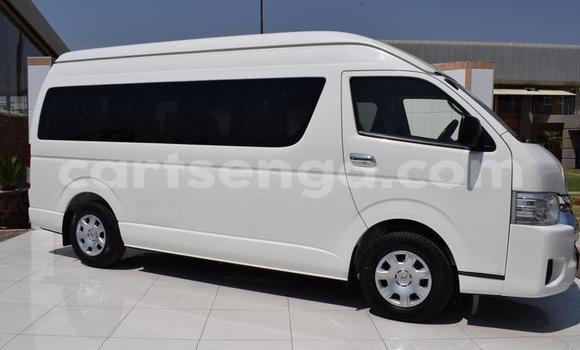 Acheter Occasion Voiture Toyota Hiace Blanc à Ezulwini, Hhohho Acheter Occasion Voiture Toyota Hiace Blanc à Ezulwini, Hhohho