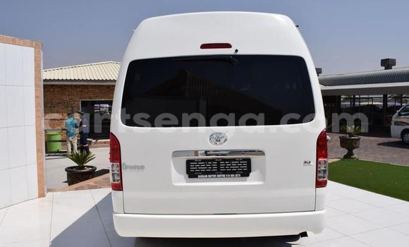 Acheter Occasion Voiture Toyota Hiace Blanc à Ezulwini, Hhohho Acheter Occasion Voiture Toyota Hiace Blanc à Ezulwini, Hhohho