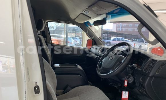 Acheter Occasion Voiture Toyota Hiace Blanc à Ezulwini, Hhohho Acheter Occasion Voiture Toyota Hiace Blanc à Ezulwini, Hhohho