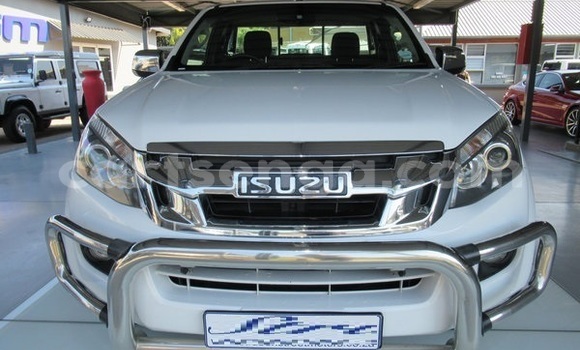 Acheter Occasion Voiture Isuzu KB Blanc à Mbabane, Manzini Acheter Occasion Voiture Isuzu KB Blanc à Mbabane, Manzini