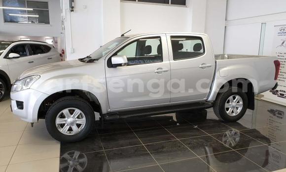 Nunua Ilio tumika Isuzu KB Silver Gari ndani ya Manzini nchini Manzini Nunua Ilio tumika Isuzu KB Silver Gari ndani ya Manzini nchini Manzini