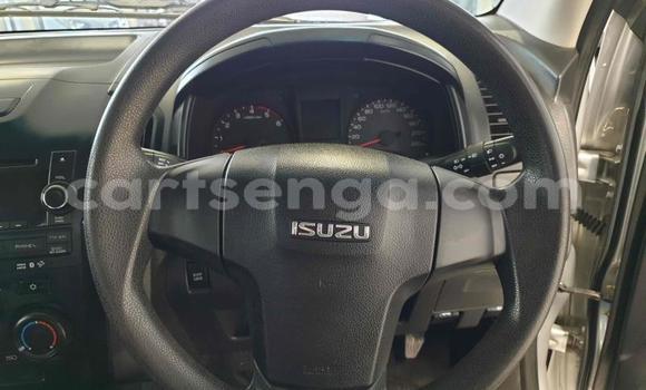 Nunua Ilio tumika Isuzu KB Silver Gari ndani ya Manzini nchini Manzini Nunua Ilio tumika Isuzu KB Silver Gari ndani ya Manzini nchini Manzini