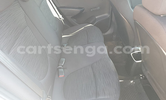 Nunua Ilio tumika Hyundai Accent White Gari ndani ya Hluti nchini Wilaya ya Shiselweni Nunua Ilio tumika Hyundai Accent White Gari ndani ya Hluti nchini Wilaya ya Shiselweni