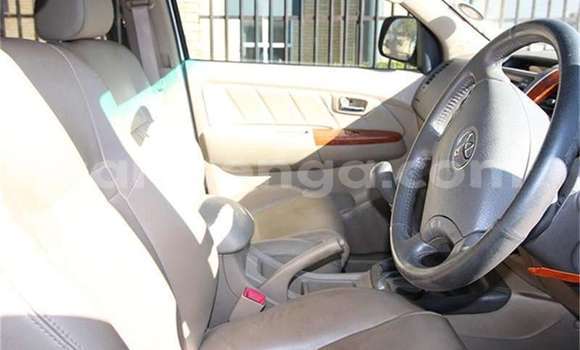 Acheter Occasion Voiture Toyota Fortuner Blanc à Bulembu, Hhohho Acheter Occasion Voiture Toyota Fortuner Blanc à Bulembu, Hhohho