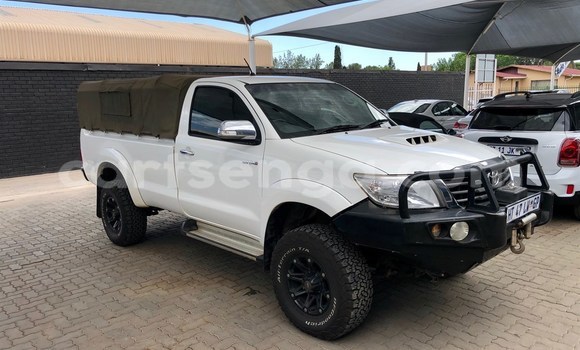 Buy Used Toyota Hilux White Car in Big Bend in Lubombo District Buy Used Toyota Hilux White Car in Big Bend in Lubombo District