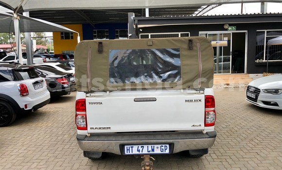 Buy Used Toyota Hilux White Car in Big Bend in Lubombo District Buy Used Toyota Hilux White Car in Big Bend in Lubombo District