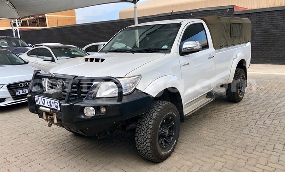 Buy Used Toyota Hilux White Car in Big Bend in Lubombo District Buy Used Toyota Hilux White Car in Big Bend in Lubombo District