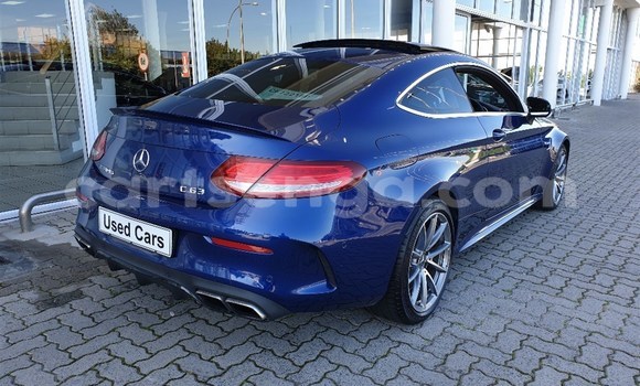 Acheter Occasion Voiture Mercedes‒Benz C–Class Bleu à Hlatikulu, Shiselweni District Acheter Occasion Voiture Mercedes‒Benz C–Class Bleu à Hlatikulu, Shiselweni District