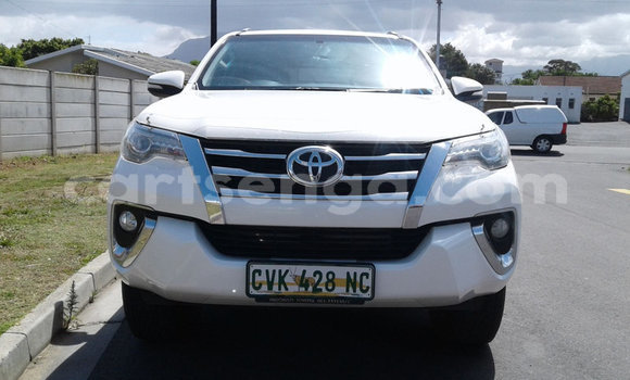 Buy Used Toyota Fortuner White Car in Big Bend in Lubombo District Buy Used Toyota Fortuner White Car in Big Bend in Lubombo District