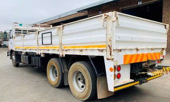 Nunua Ilio tumika Nissan Hardbody White Gari ndani ya Hlatikulu nchini Wilaya ya Shiselweni Nunua Ilio tumika Nissan Hardbody White Gari ndani ya Hlatikulu nchini Wilaya ya Shiselweni