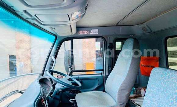 Nunua Ilio tumika Nissan Hardbody White Gari ndani ya Hlatikulu nchini Wilaya ya Shiselweni Nunua Ilio tumika Nissan Hardbody White Gari ndani ya Hlatikulu nchini Wilaya ya Shiselweni