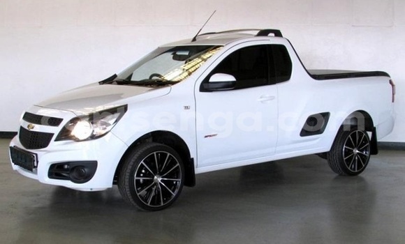 Buy Used Chevrolet Van White Car in Ezulwini in Hhohho Buy Used Chevrolet Van White Car in Ezulwini in Hhohho