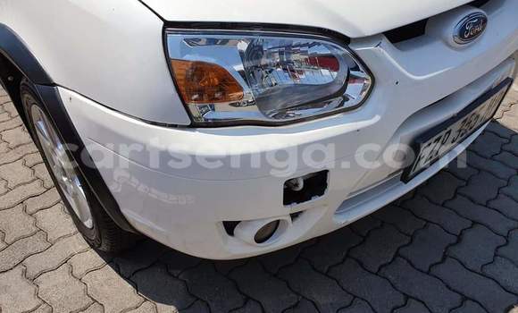 Nunua Ilio tumika Ford Bronco-II White Gari ndani ya Ezulwini nchini Hhohho Nunua Ilio tumika Ford Bronco-II White Gari ndani ya Ezulwini nchini Hhohho